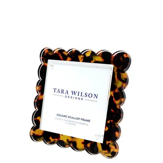 Tortoise Scallop Acrylic Frame | 4 x 4