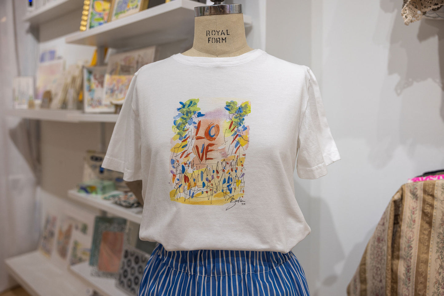 LOVE Tee