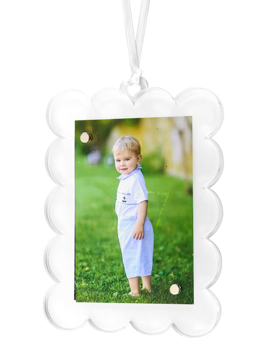 Acrylic Scallop Ornament | Clear